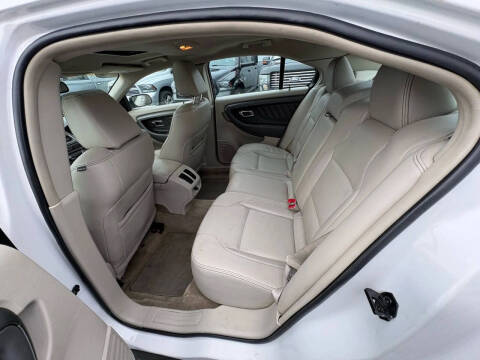 2011 Ford Taurus SEL