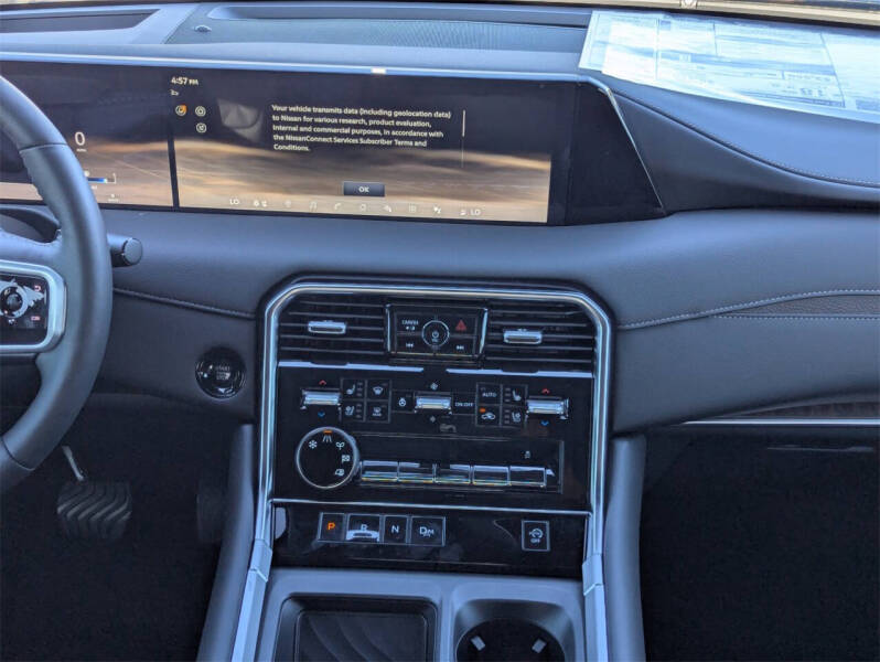 2025 Nissan Armada Platinum