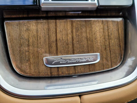 2017 Porsche Panamera Turbo