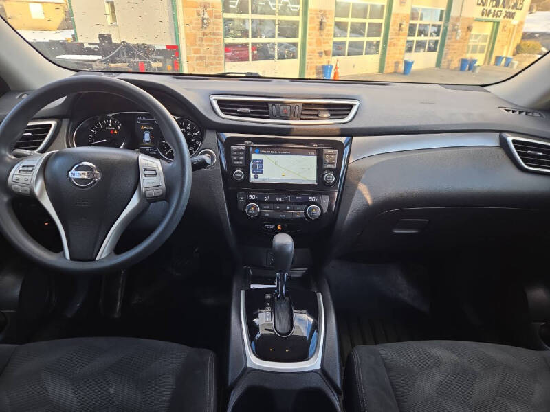 2015 Nissan Rogue SV