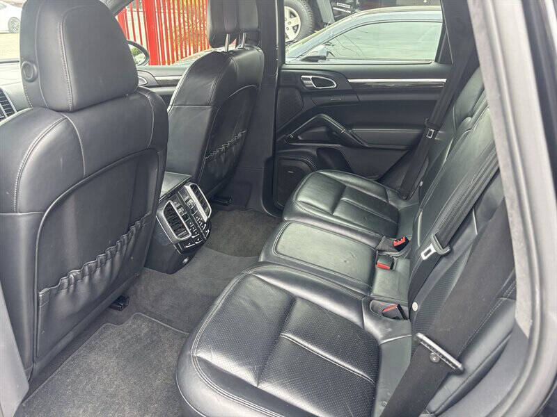2011 Porsche Cayenne Turbo