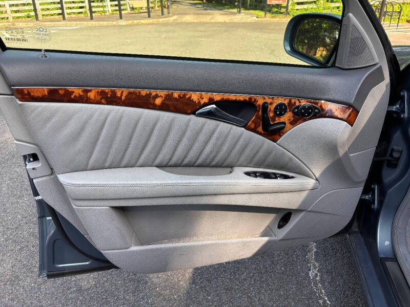 2004 Mercedes-Benz E-Class E 320