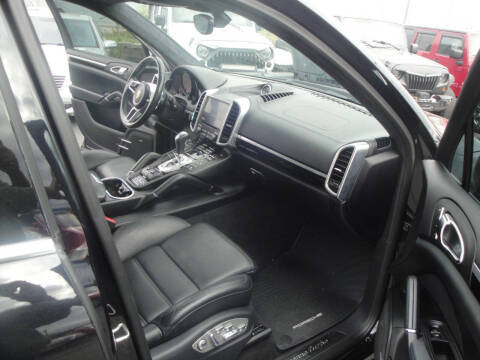 2017 Porsche Cayenne Turbo