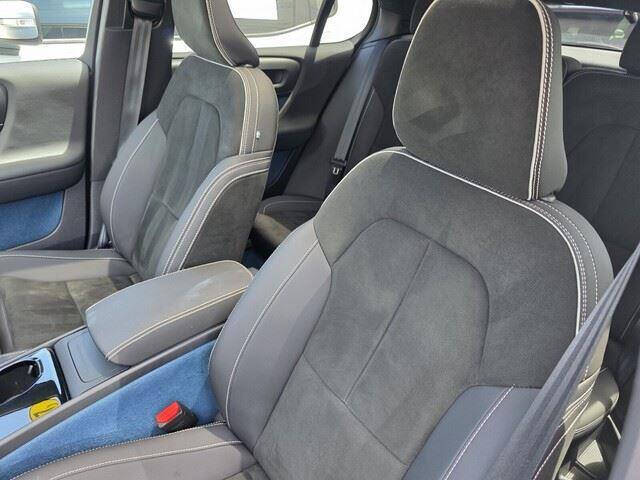 2022 Volvo C40 Recharge Pure Electric P8