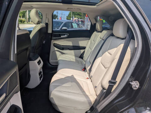 2017 Ford Edge Titanium