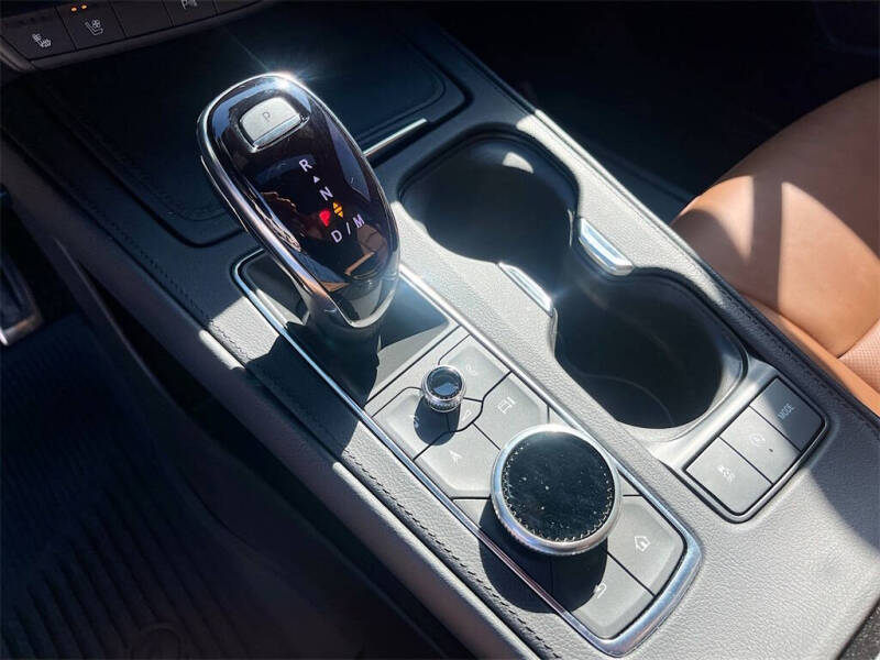 2025 Cadillac XT4 Sport