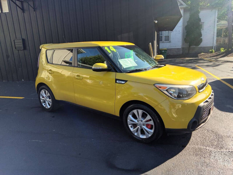 2014 Kia Soul for sale at ALVAREZ BLESSING AUTO SALES LLC in Green Bay WI