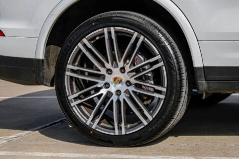 2017 Porsche Cayenne Platinum Edition