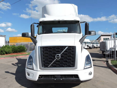 2020 Volvo VNR
