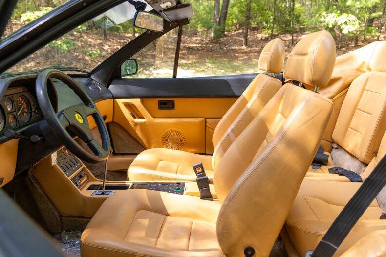 1989 Ferrari Mondial T