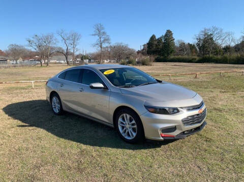 2016 Chevrolet Malibu for sale at LA PULGA DE AUTOS in Dallas TX