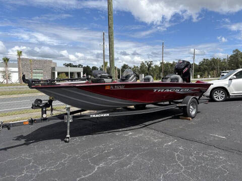 2020 Tracker Pro195TXW