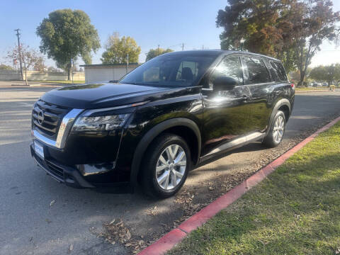 2022 Nissan Pathfinder S