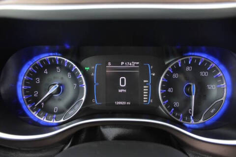 2017 Chrysler Pacifica Touring-L