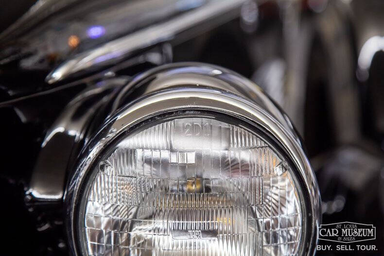 1937 Cadillac Series 85