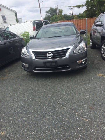2014 Nissan Altima for sale at Scott's Auto Mart in Dundalk MD