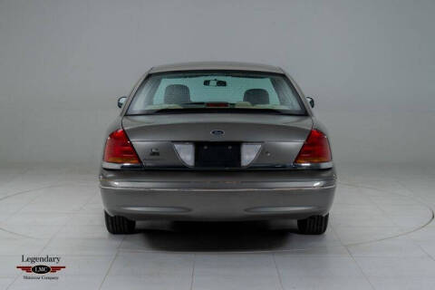 2003 Ford Crown Victoria