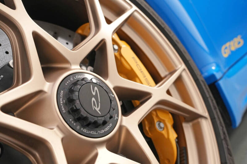 2024 Porsche 718 Cayman GT4 RS