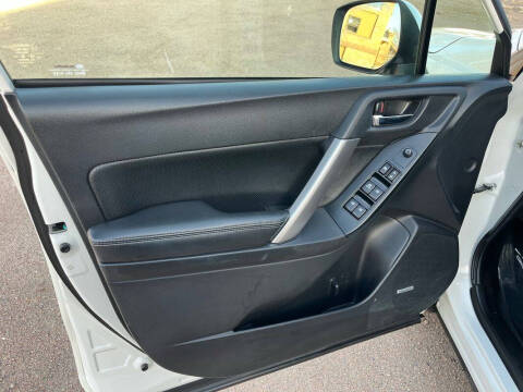 2015 Subaru Forester 2.0XT Touring