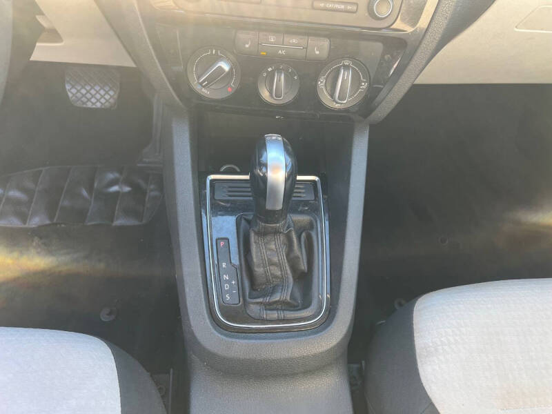 2015 Volkswagen Jetta TDI S