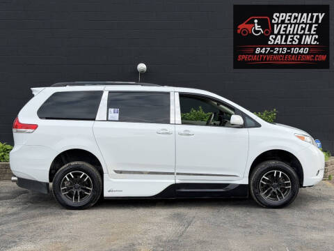 2013 Toyota Sienna XLE Mobility 7-Passenger