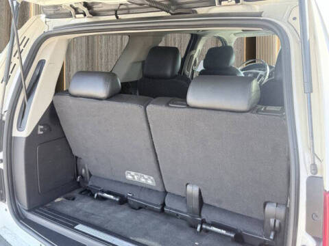 2012 Cadillac Escalade Luxury