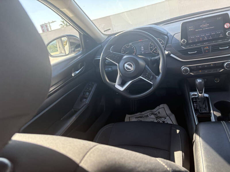 2025 Nissan Altima 2.5 SV