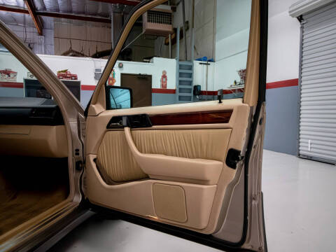 1994 Mercedes-Benz E-Class E 320