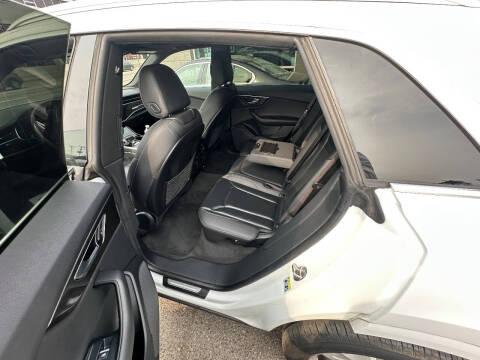 2019 Audi Q8 quattro Premium 55 TFSI