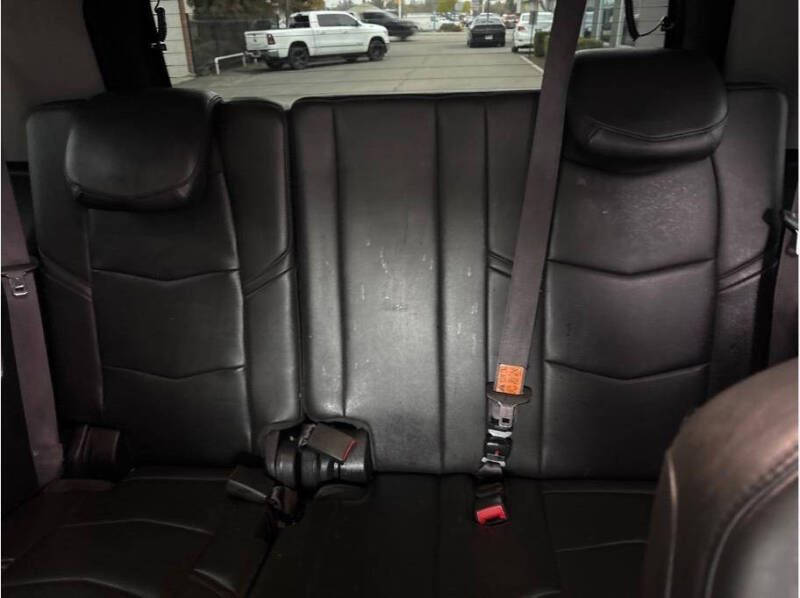 2015 Cadillac Escalade Luxury