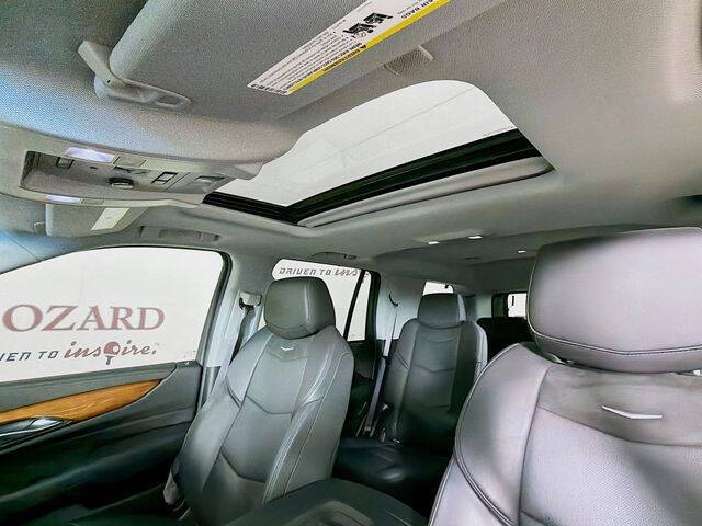 2017 Cadillac Escalade Luxury