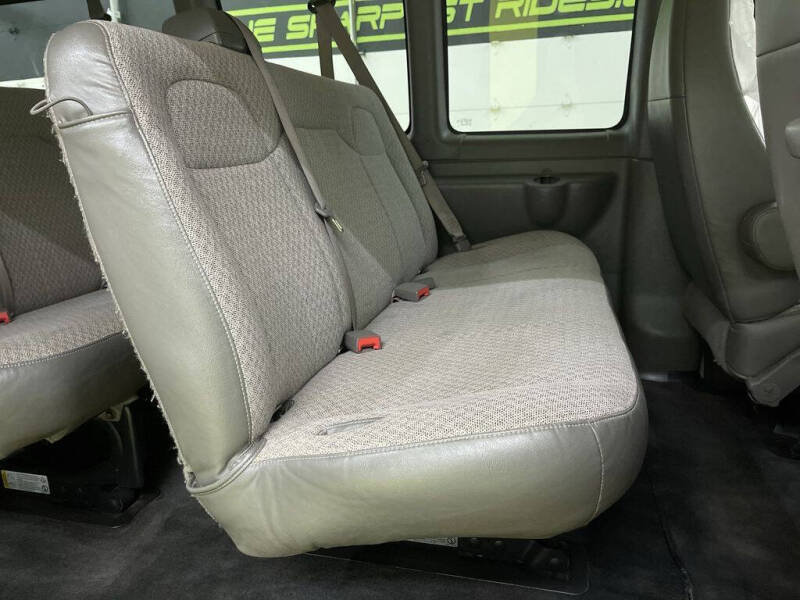 2015 Chevrolet Express LT 2500