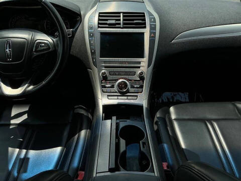 2017 Lincoln MKZ Premiere