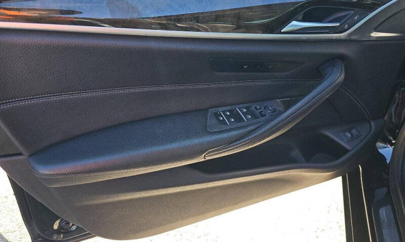 2018 BMW 5 Series 530i