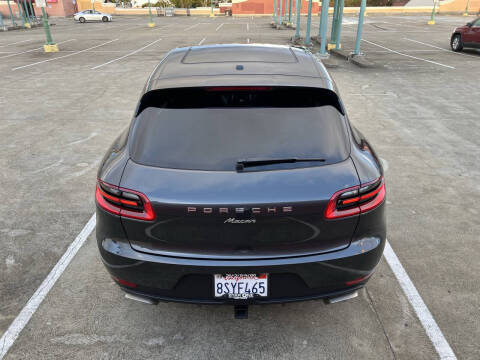 2018 Porsche Macan