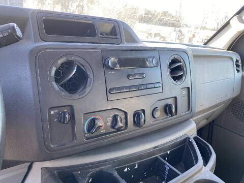 2013 Ford E-Series E-250