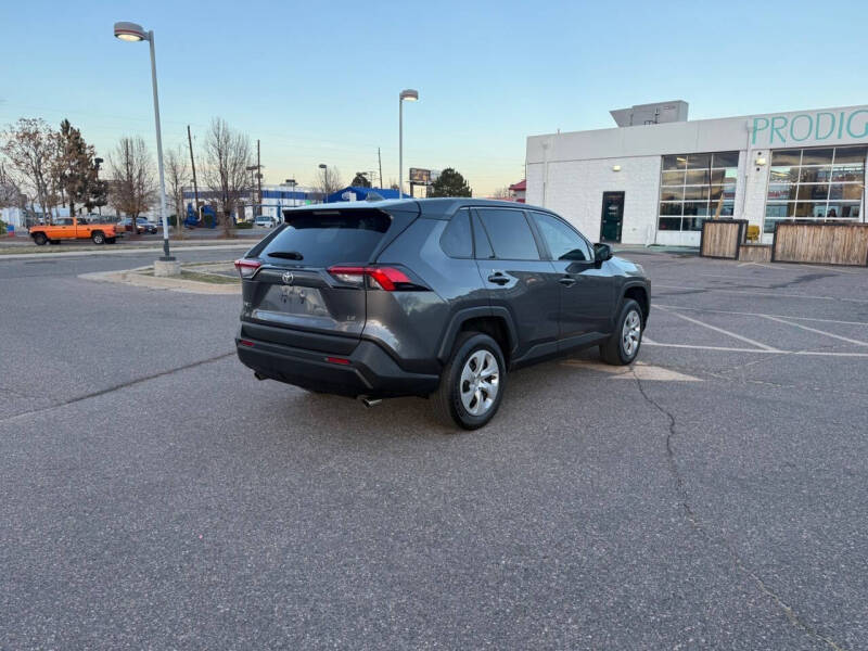 2023 Toyota RAV4 LE