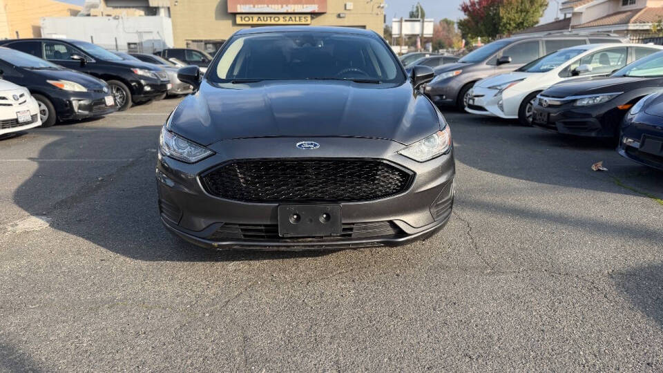 2019 Ford Fusion Hybrid SE's photo