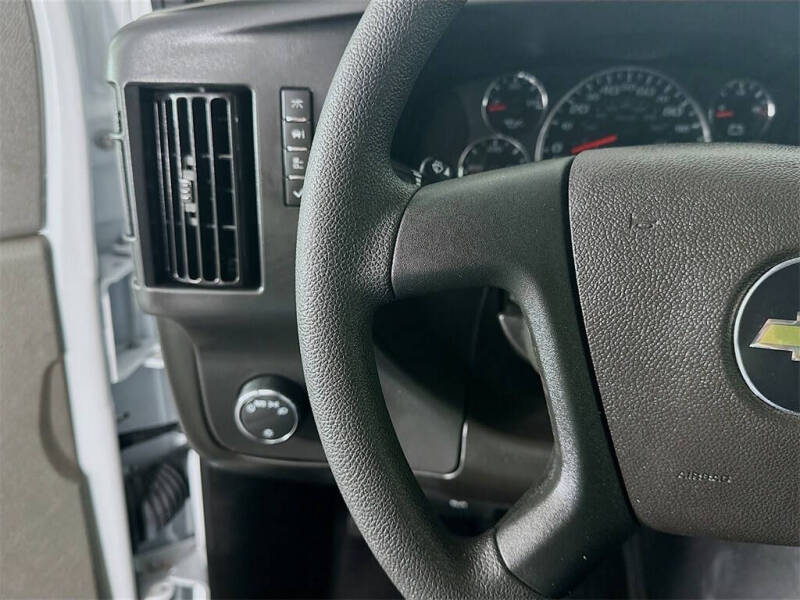 2024 Chevrolet Express 2500