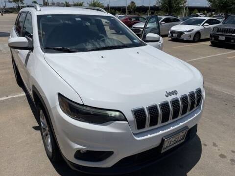 2019 Jeep Cherokee for sale at FREDY KIA USED CARS in Houston TX