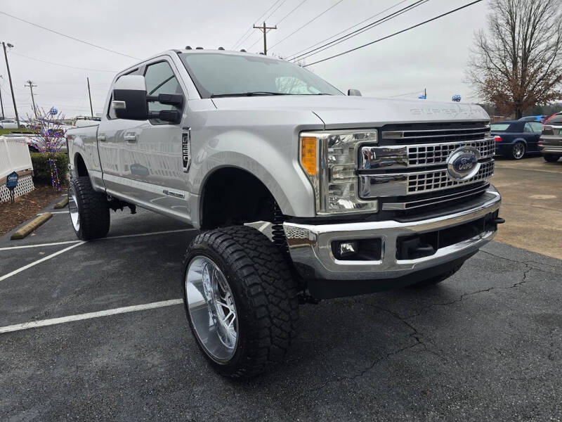 2017 Ford F-350 Super Duty Lariat