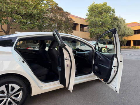 2018 Toyota Prius Three