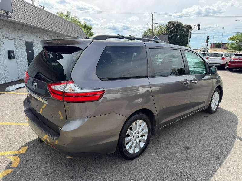 2015 Toyota Sienna