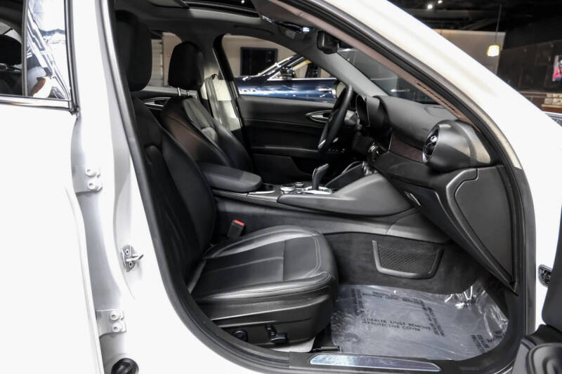 2021 Alfa Romeo Giulia