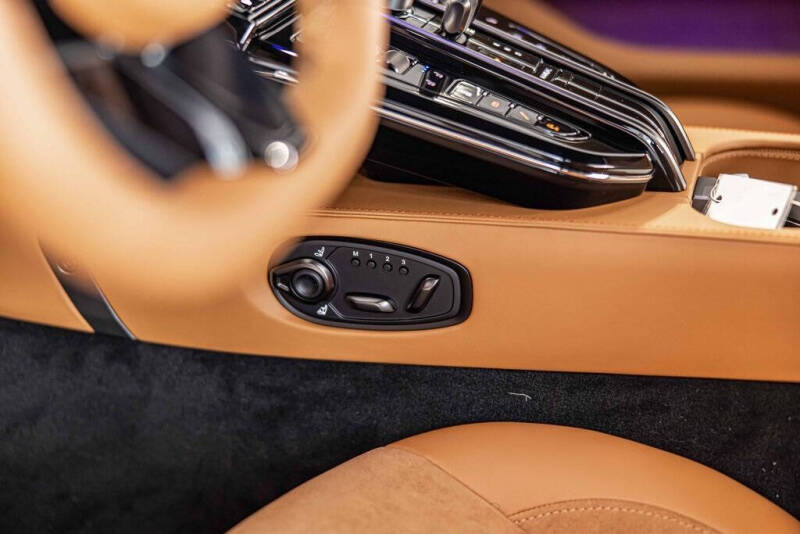 2026 Aston Martin Vantage