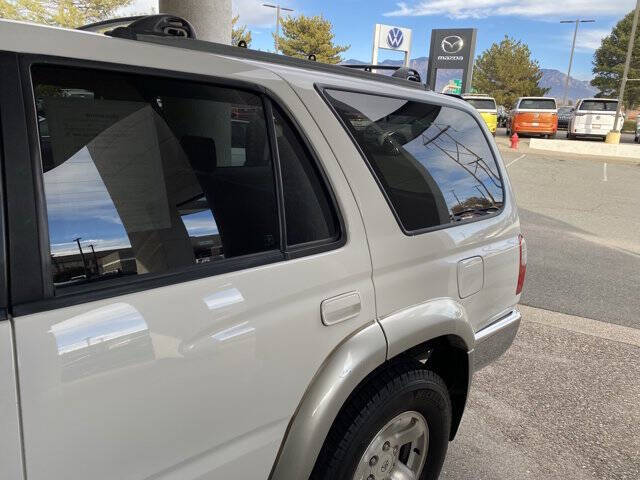 2000 Toyota 4Runner SR5