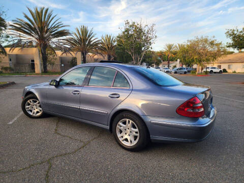 2005 Mercedes-Benz E-Class E 320