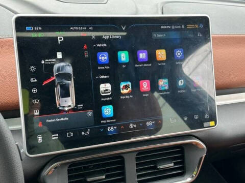 2025 VinFast VF8 Plus