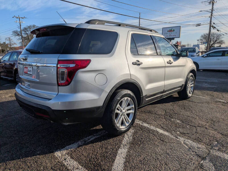 2015 Ford Explorer