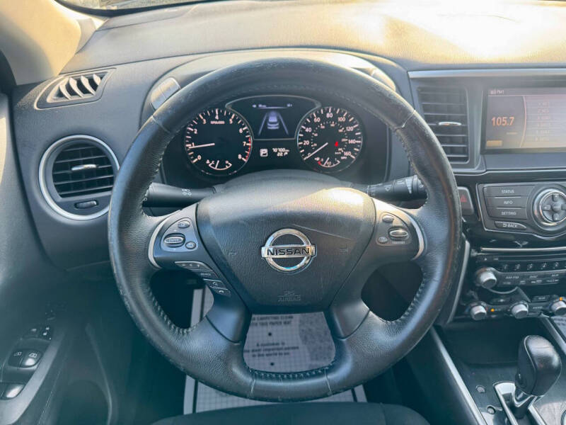 2013 Nissan Pathfinder SV